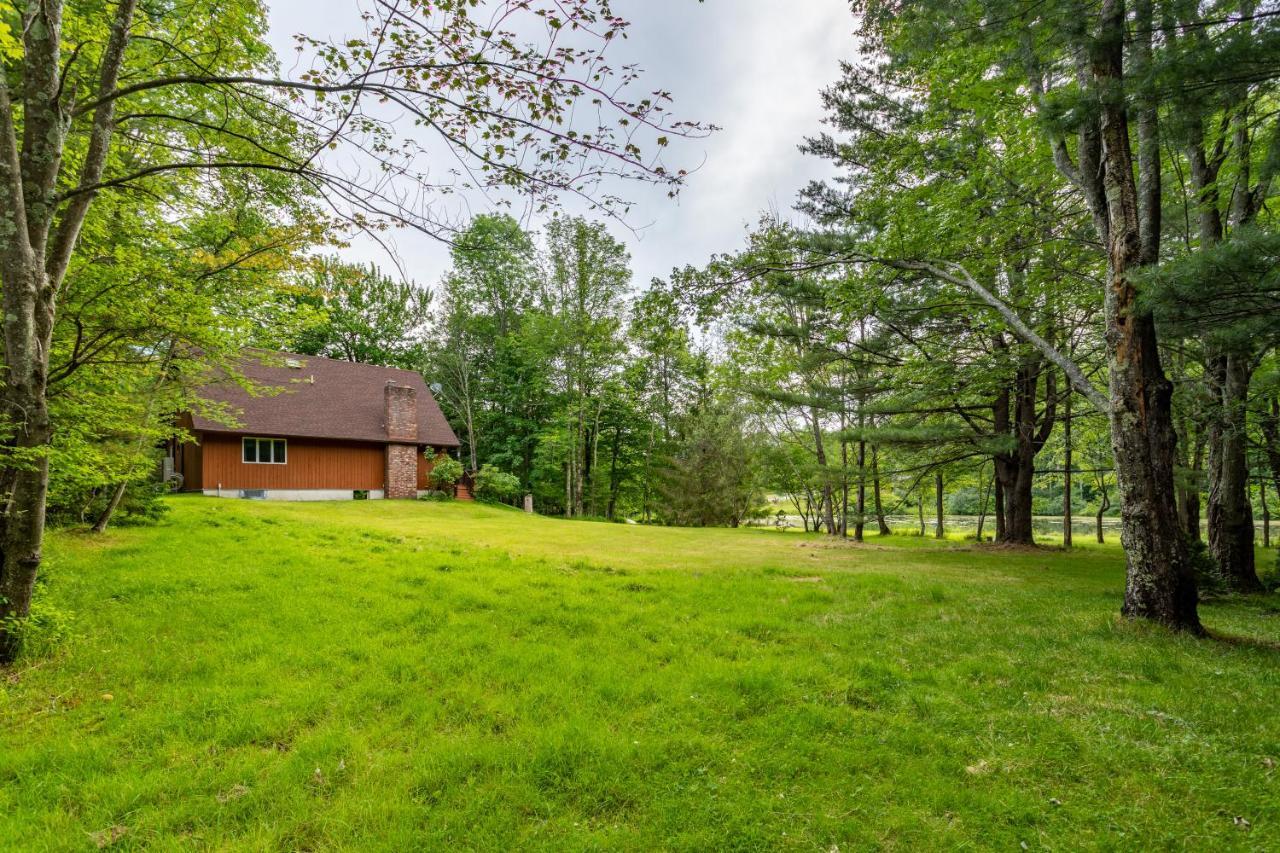 Villa Bluebird Manor On The Water, 2 Acres & Amenities Liberty Esterno foto