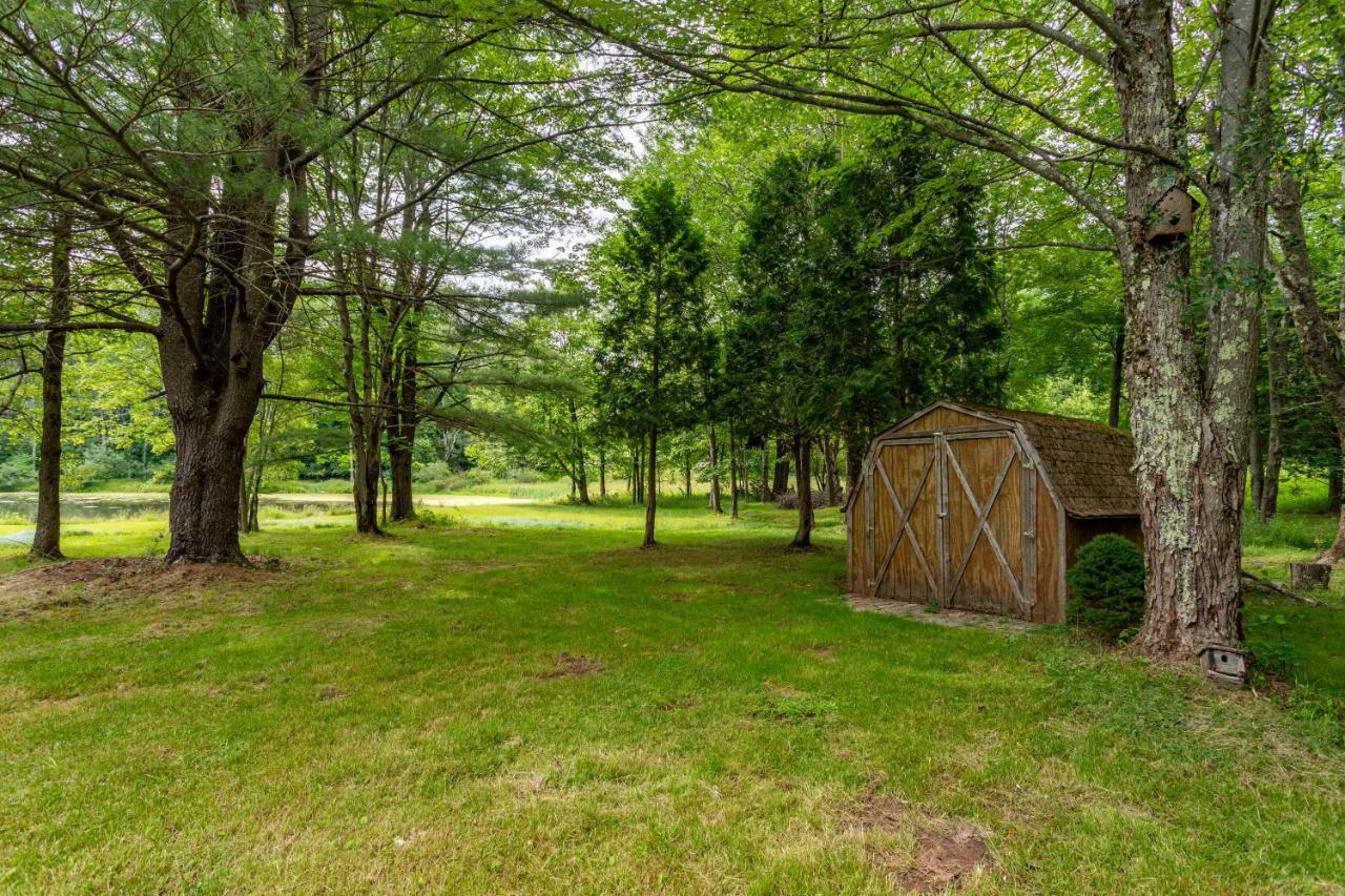 Villa Bluebird Manor On The Water, 2 Acres & Amenities Liberty Esterno foto
